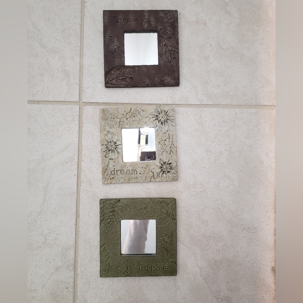 Set of 3 Decor Mirrors "Dream / Inspire / Grow"